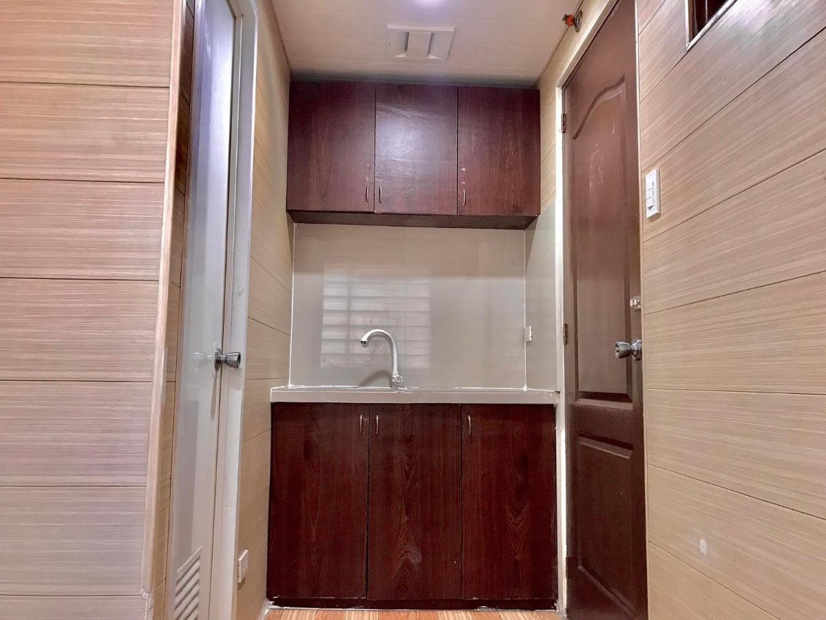 Maine City Residences Leveriza Пасай Екстериор снимка