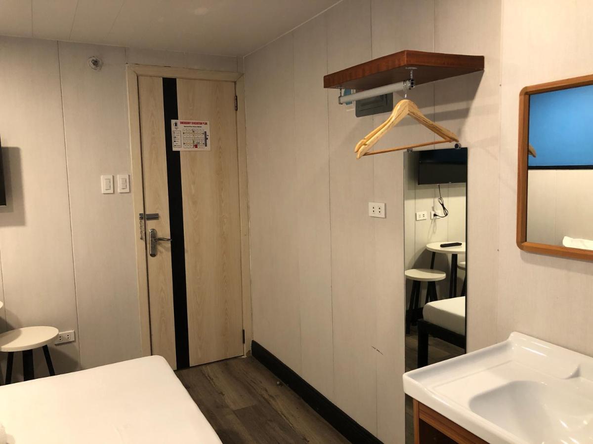 Maine City Residences Leveriza Пасай Екстериор снимка