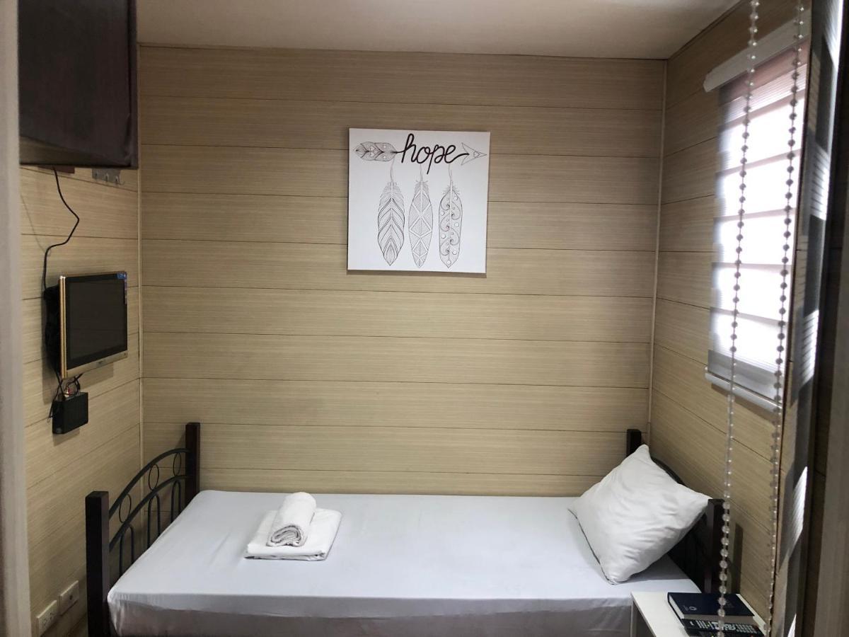 Maine City Residences Leveriza Пасай Екстериор снимка